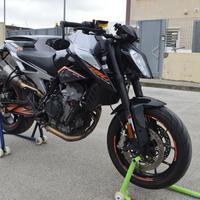 KTM DUKE 790