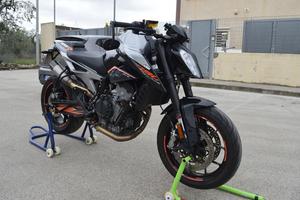 KTM DUKE 790