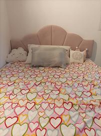 Letto matrimoniale imbottito 140x190 cm a forma di