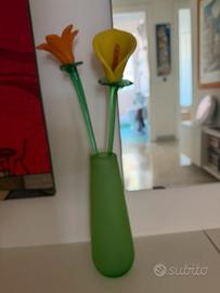 Fiori di vetro in vaso