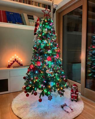 Albero di Natale artificiale folto +tappeto bianco
