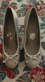 Scarpe beige tacco medio 