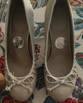 Scarpe beige tacco medio 