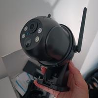Videocamera da esterno con pannello solare 