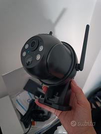 Videocamera da esterno con pannello solare 