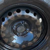 cerchi in ferro da 15''