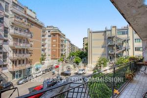 Appartamento di 142 m² con 4 locali e posto auto a