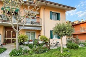 APPARTAMENTO CON TERRAZZA, POSTO AUTO E ZERO SP...