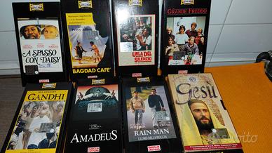 13 FILM ORIGINALI VHS + CASSETTA VERGINE