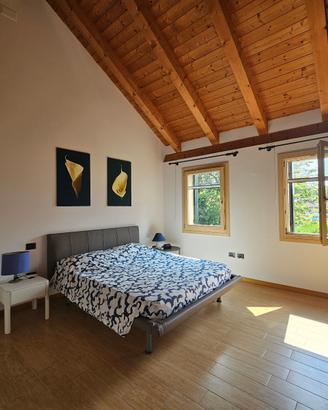 Stanza singola su villa indipendente