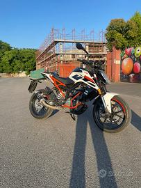KTM duke 125
