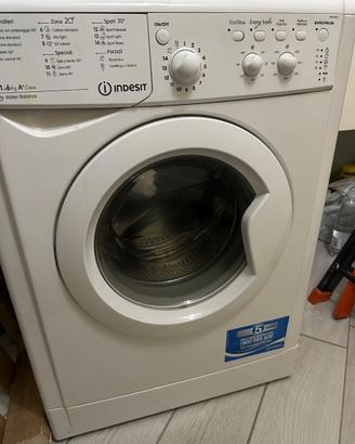 Lavatrice Indesit  Kg 6