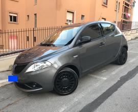 LANCIA Ypsilon 1.2 69 CV 5 porte GPL Ecochic