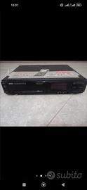 Videoregistratore VHS 