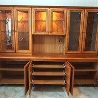 Mobile Credenza Vetrine con Ripiani in Vetro 