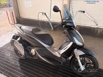 Beverly 350 sport touring