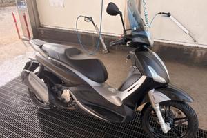 Beverly 350 sport touring