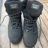 Scarponcina marca Scarpa taglia 44