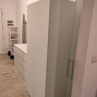 armadio due ante H 180 p 58 L 80