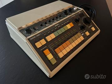 Roland  CR-8000