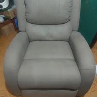 Poltrona elettrica per anziani