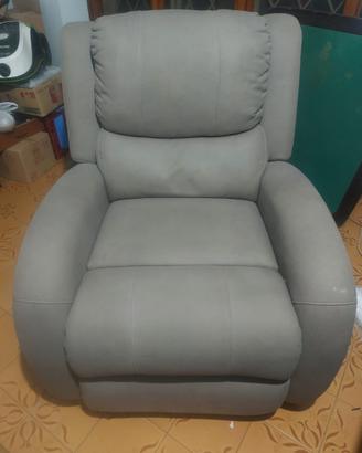 Poltrona elettrica per anziani