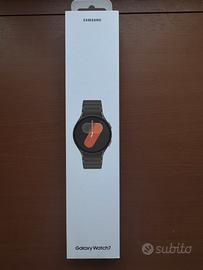 Samsung Galaxy Watch 7 – NUOVO (MAI USATO)