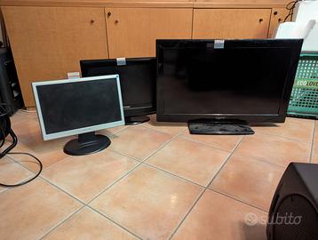 Bundle 3 Monitor Tv - 2 Funzionanti 1 no