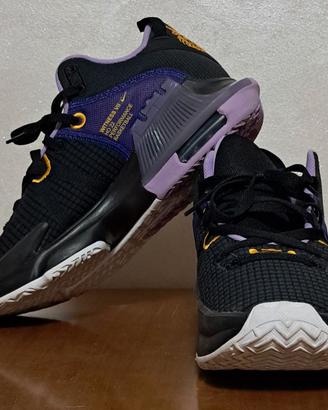 Nike LeBron Witness 7