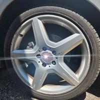 Cerchi in lega 18 Mercedes AMG con gomme seminuove