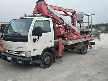 Nissan Cabstar on Piattaforma aerea Socage Apache