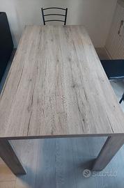 Tavolo da soggiorno/cucina