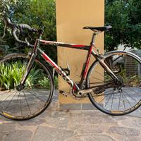 Bici da strada in carbonio FRW Diamond Height