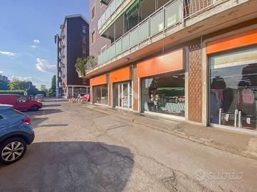 NEGOZIO A SAN GIULIANO MILANESE