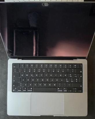 MacBook Pro 14” 2021 M1 Pro / 16 GB RAM / SSD 512