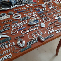 Stemmi e scritte auto d'epoca e non