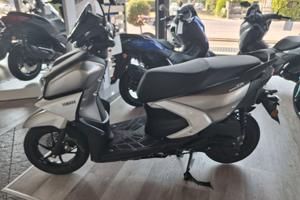 Yamaha RayZR 125 Silver Sand