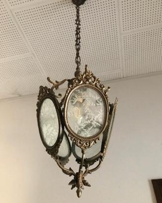 Lampadario vintage in metallo e vetro