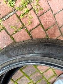 Treno Gomme Good Year