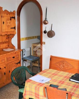 3 LOCALI A ANDRATE