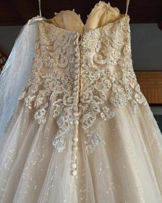 Abito da sposa Champagne con Swarovski