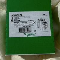 Contattore di potenza Schneider LC1D32E7 - NUOVO