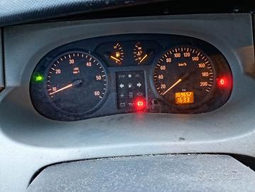 Furgone opel vivaro 2004