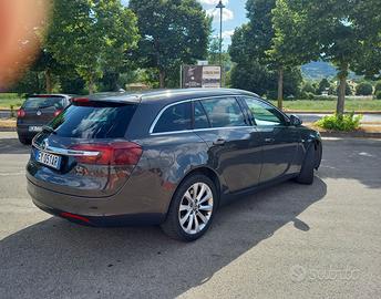 OPEL Insignia - 2015