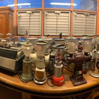 Compero macchine del caffè antiche faema,eureka