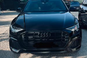 AUDI Q8 50 TDI Stiptronic Sline