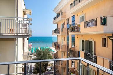 3 LOCALI A SAN BENEDETTO DEL TRONTO