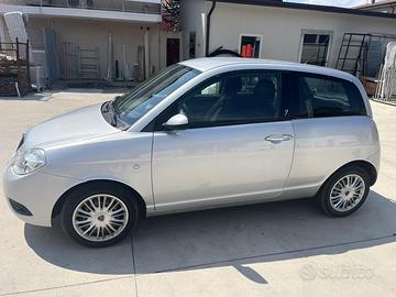 Lancia Y