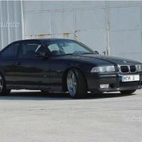 Ricambi bmw 318is cupe'