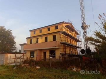 Villa di 140 m² con 5 locali e box auto a Chioggia